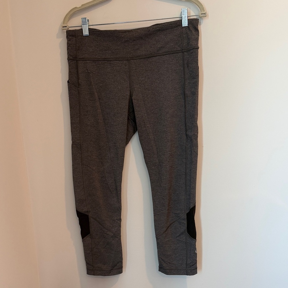 Lululemon Gray Active Capri Leggings Size 10